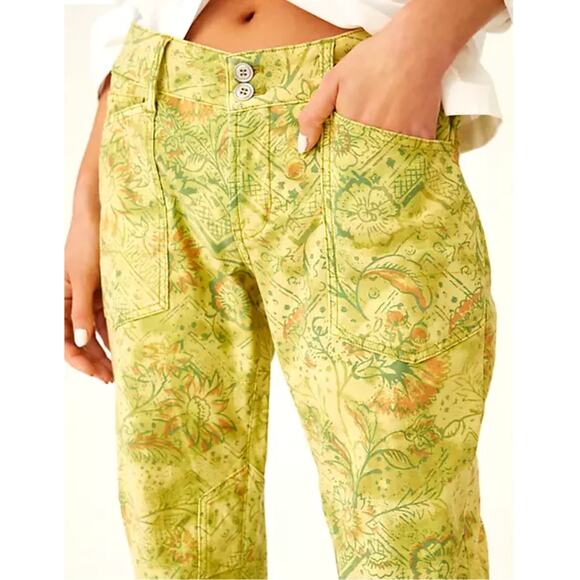 NWT Anthropologie Pilcro The Wanderer Low-Rise Pants Floral Light Green sz. 26 - Picture 4 of 16